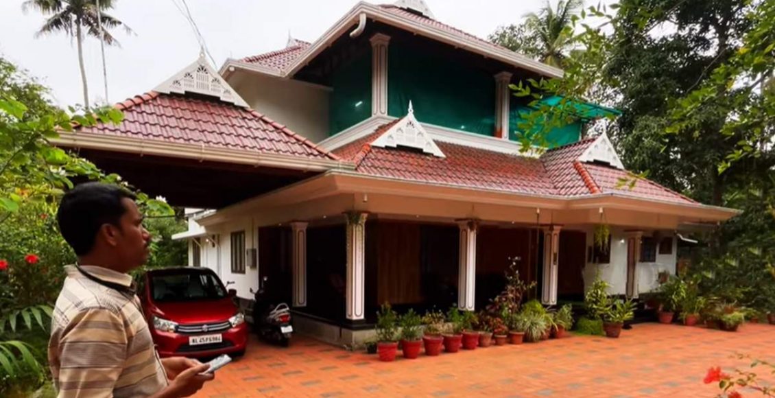 Kerala Traditional Luxury Home in 2850 Sqft