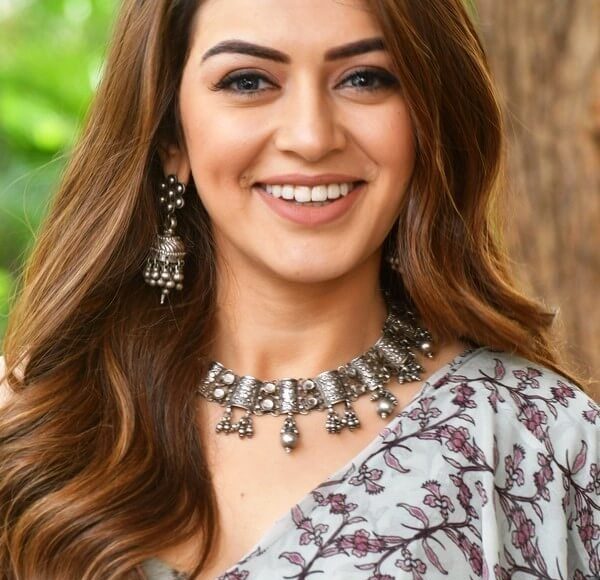 Hansika-Motwani-Latest-Photos-In-Designer-Saree_11zon (2)