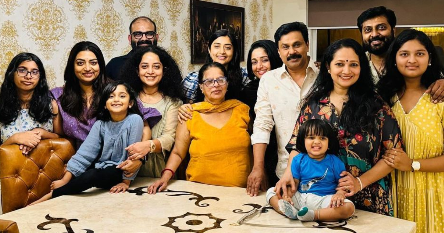 Kavya Madhavan Get Together With Family And Friends